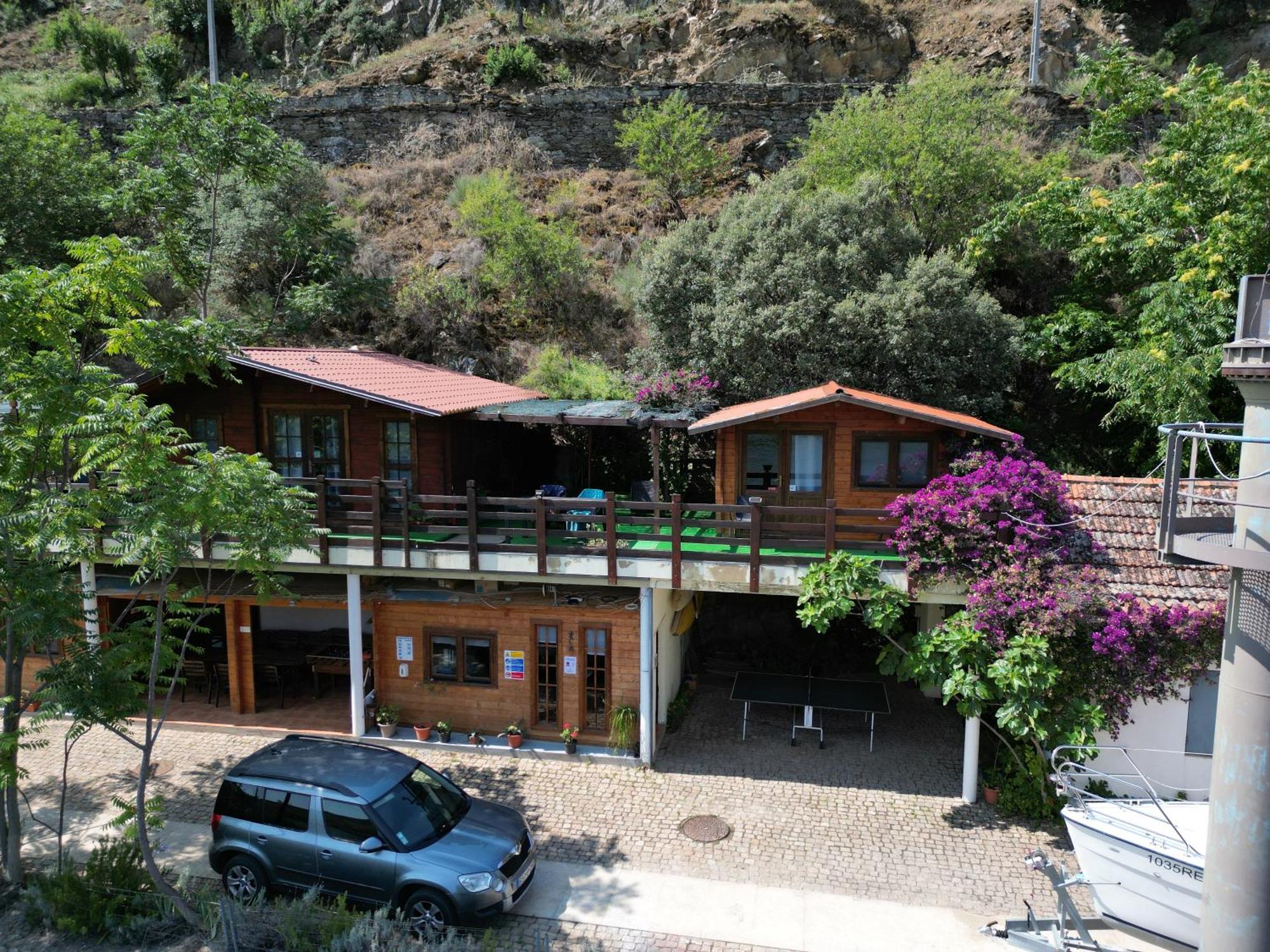 Douro Yacht Charter & Bungalows São João da Pesqueira Екстериор снимка