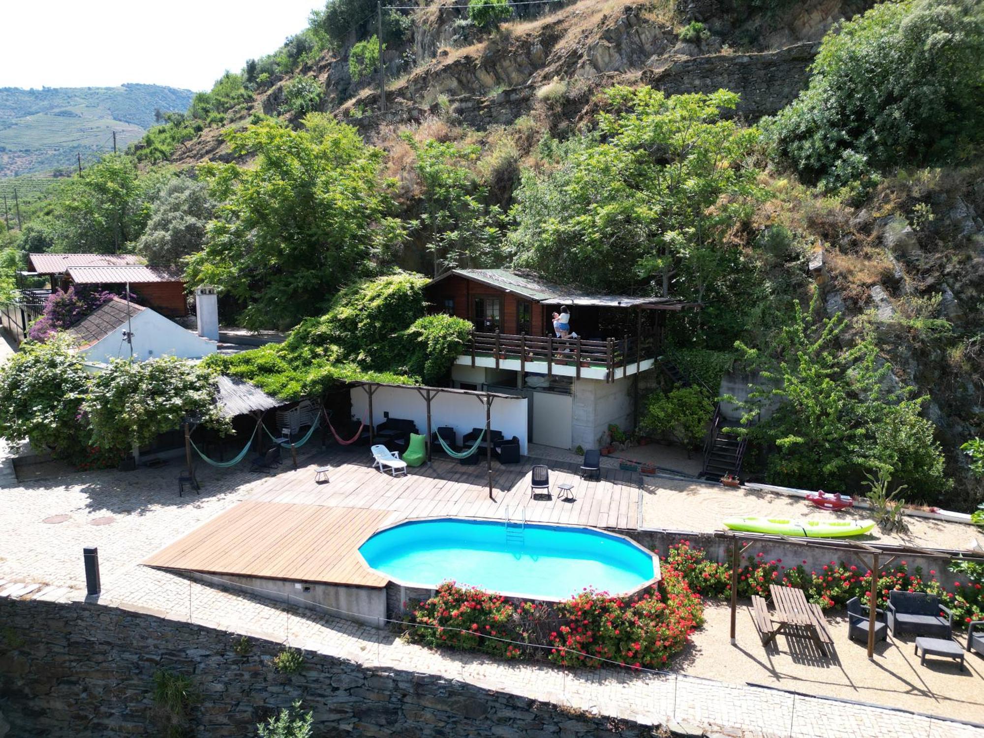 Douro Yacht Charter & Bungalows São João da Pesqueira Екстериор снимка