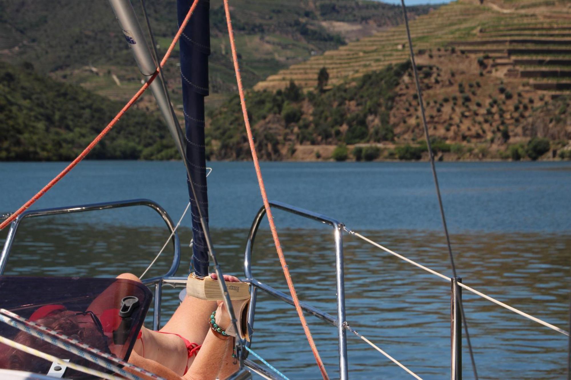 Douro Yacht Charter & Bungalows São João da Pesqueira Стая снимка