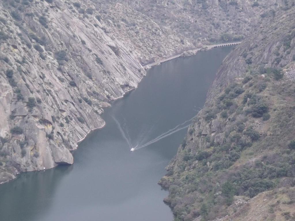 Douro Yacht Charter & Bungalows São João da Pesqueira Екстериор снимка