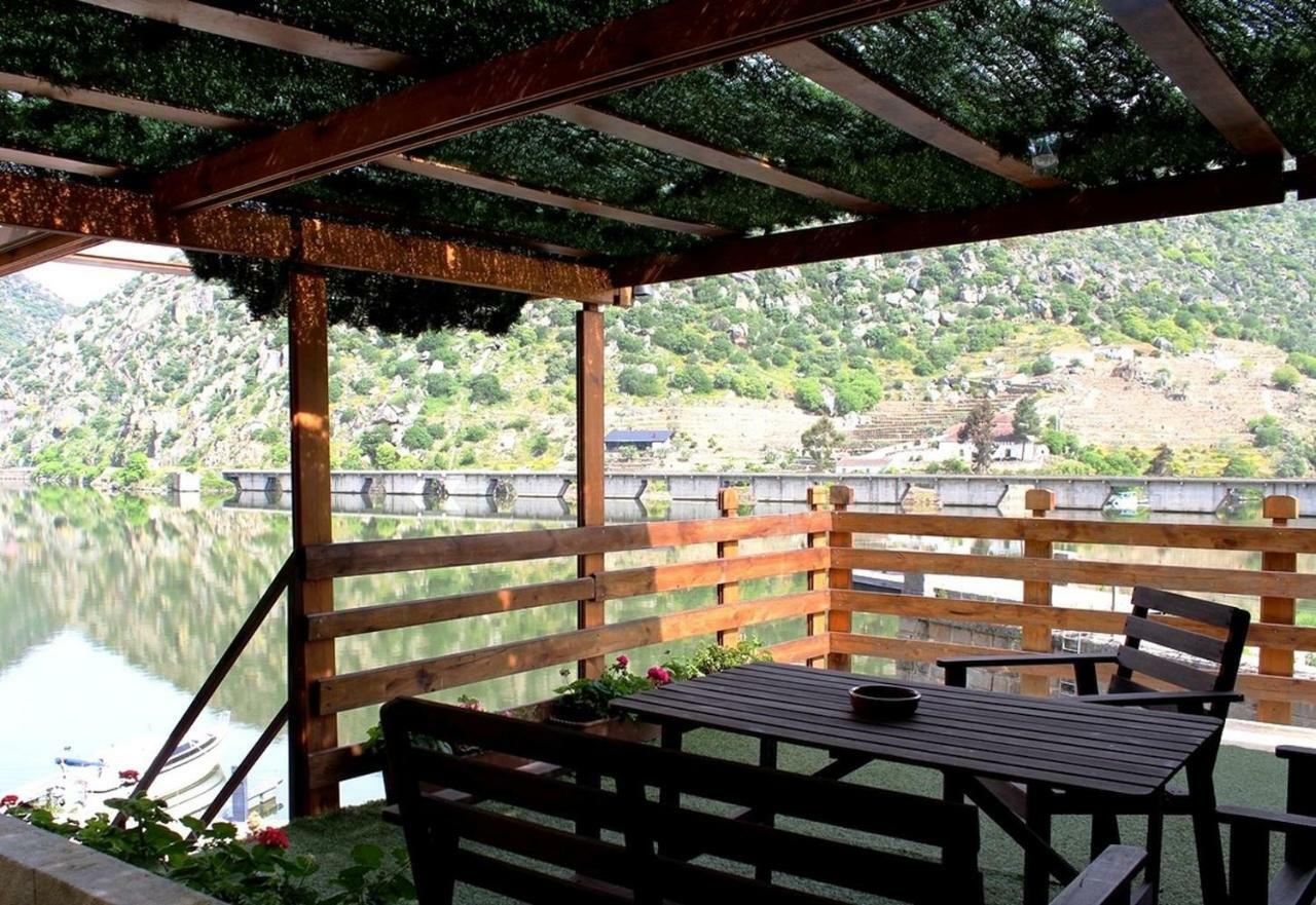 Douro Yacht Charter & Bungalows São João da Pesqueira Екстериор снимка