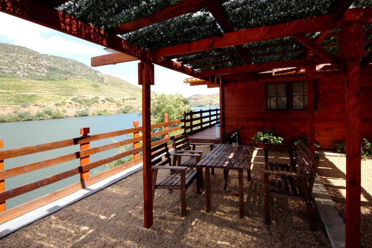 Douro Yacht Charter & Bungalows São João da Pesqueira Екстериор снимка